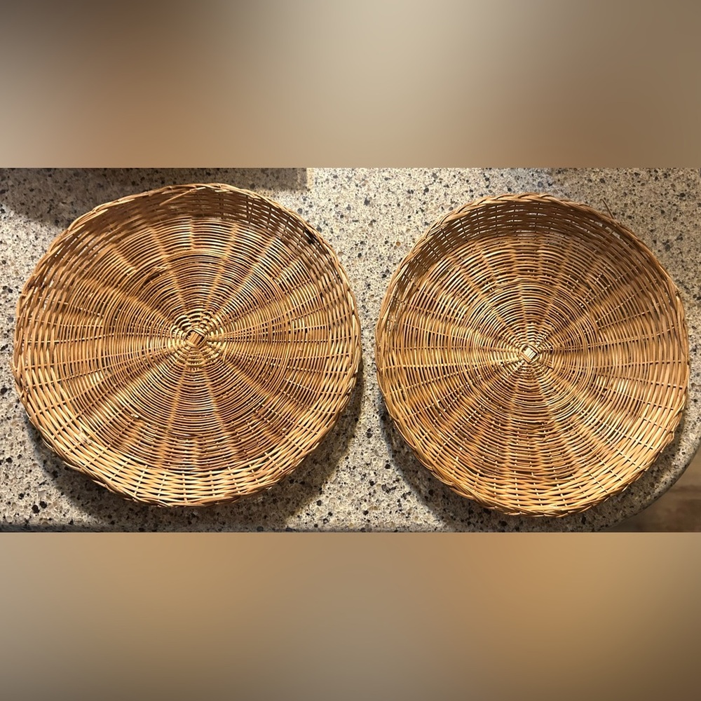 Vintage Wicker/Rattan Plate Holders Set 2